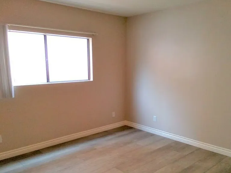212 Sprucewood St #1 — Photo 9
