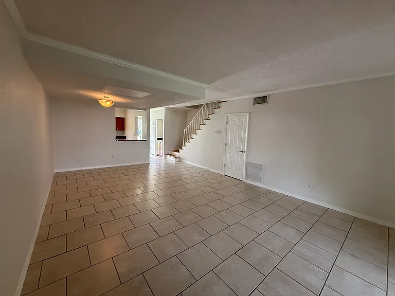 11710 Wesson Cir W — Photo 10
