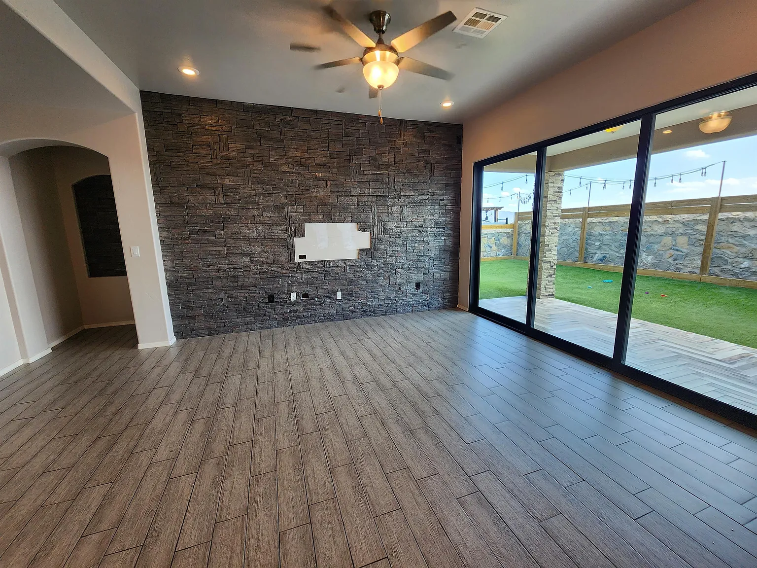 867 Cedar Park Avenue - 1 — Photo 2