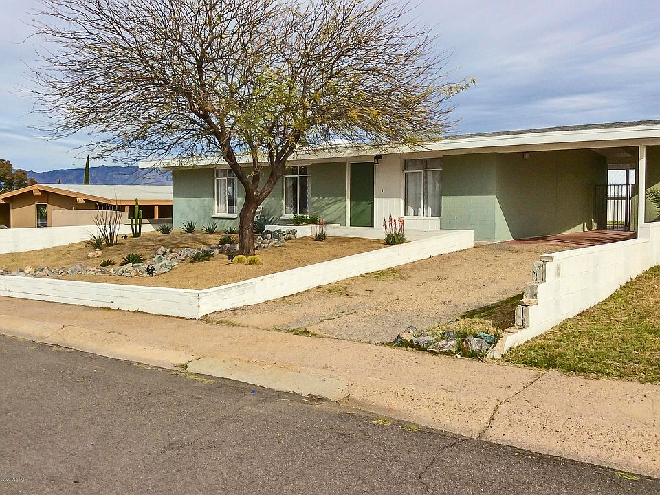 1st image of 613 W 5th Ave