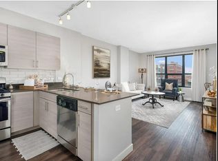 1104 W Madison St, Chicago, IL 60607