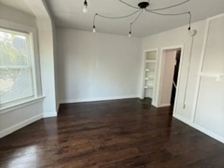 523 E End Ave — Photo 5