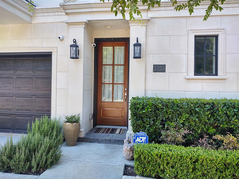 1st image of 3233 Throckmorton St