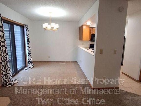 4th image of 24 Elton Ridge Ct NW