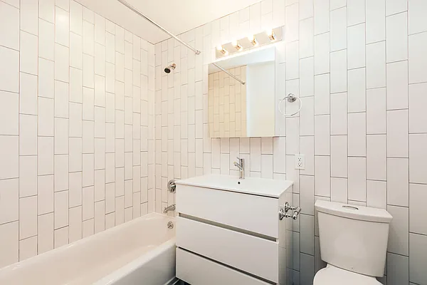 Rented by Nooklyn NYC LLC | media 13