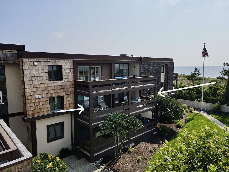 1st image of 66 20th St E #203
