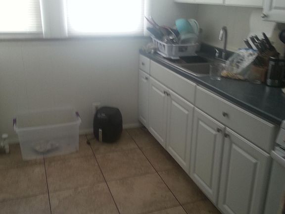 4th image of 610-612 Morris St APT 1 & 2