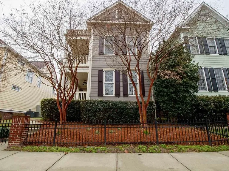 332 Highland Point Dr — Photo 3