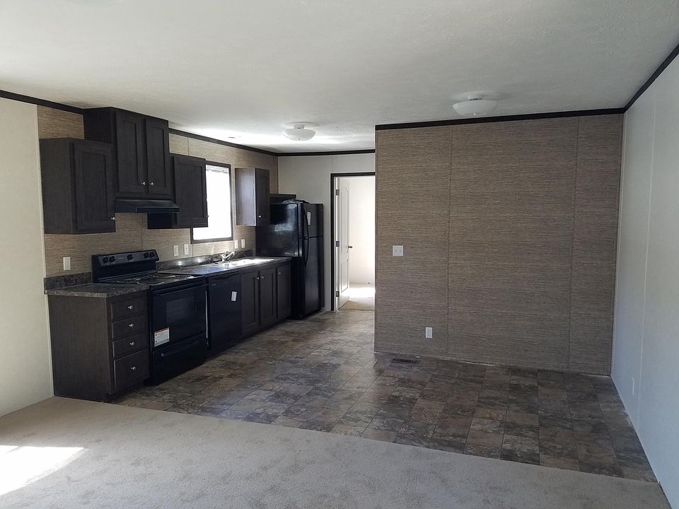 2nd image of 315 Green Creek Dr