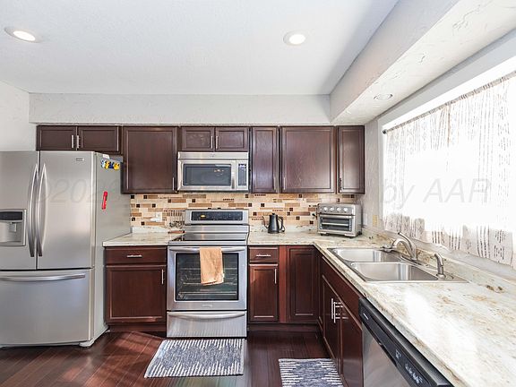 2nd image of 1501 Bailey Ave