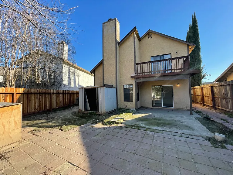 581 Ledwith Ct — Photo 18
