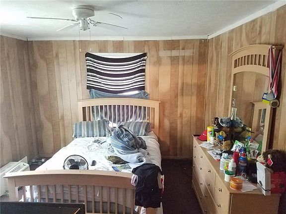 2nd image of 3614 Kellogg Ave