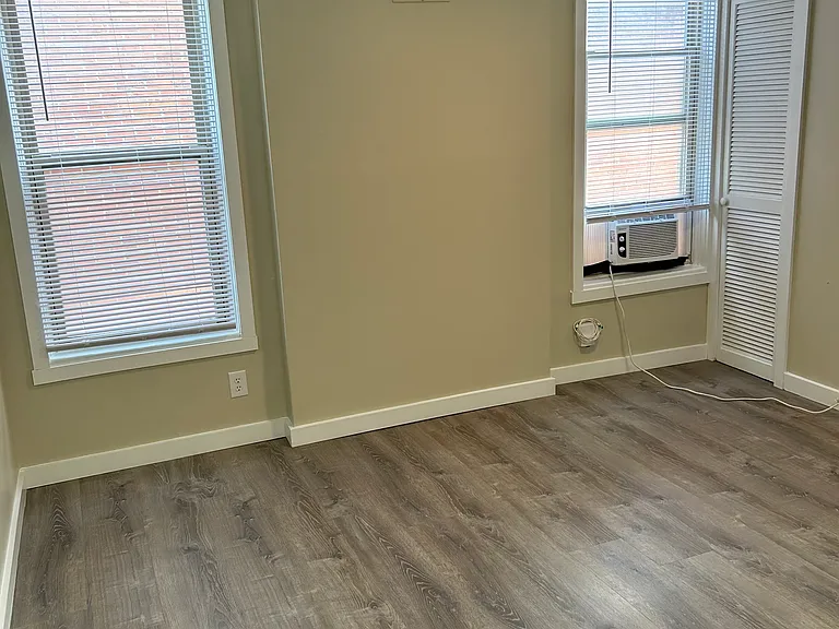679 Dennison Ave #8 — Photo 4