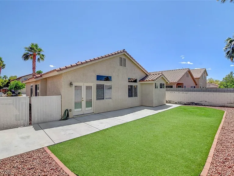 980 Sand Coral Dr — Photo 41