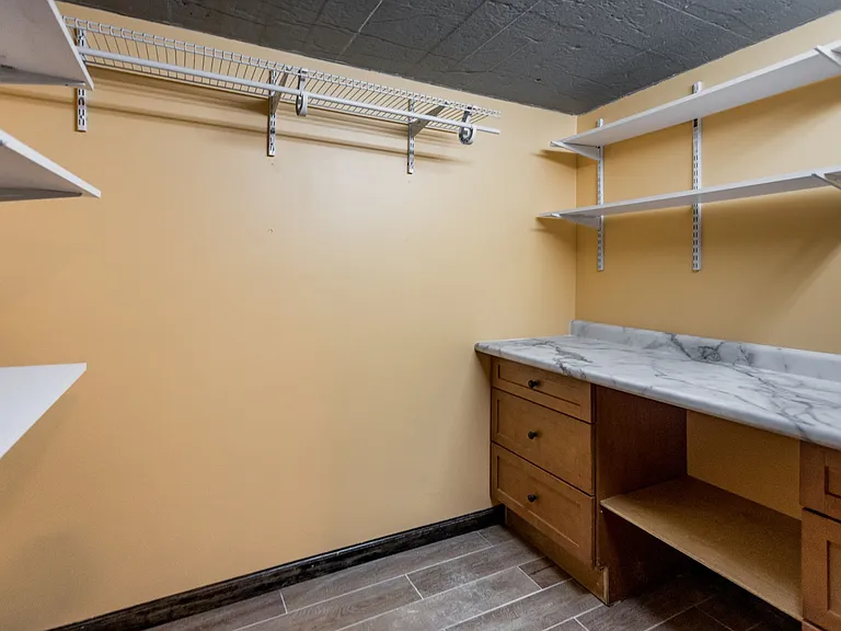 3863 Seneca St — Photo 43