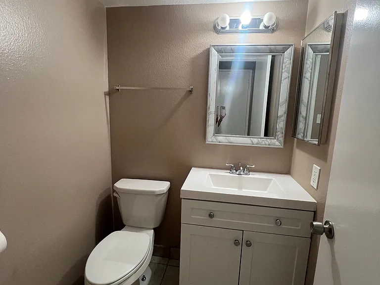 507 N Curtis Ave — Photo 13