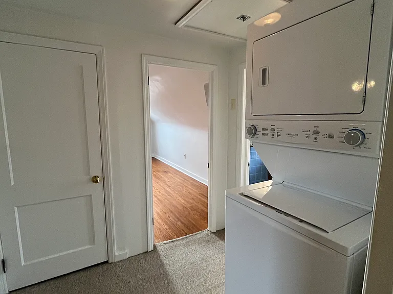 1417 W High St #2 — Photo 8