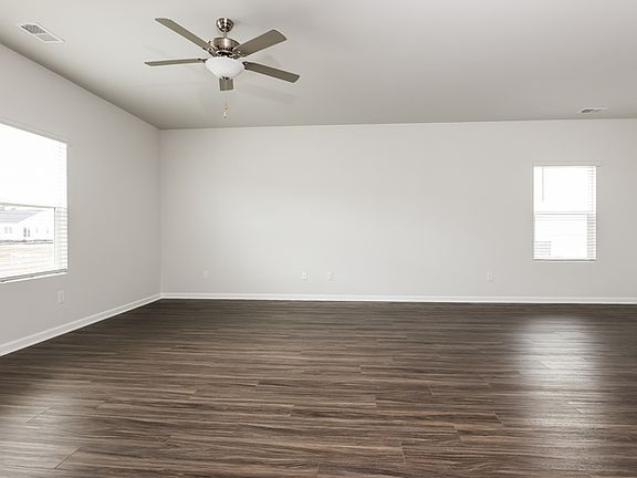 4th image of 109 Percheron Dr