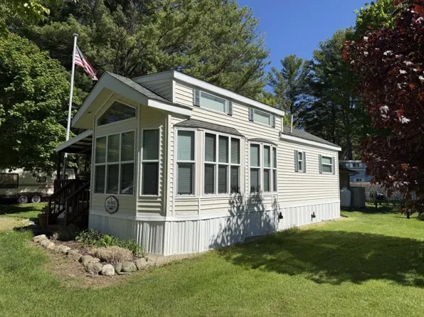3260 Pointe Aux Barques Rd Lot 51, Pt Austin, MI 48467