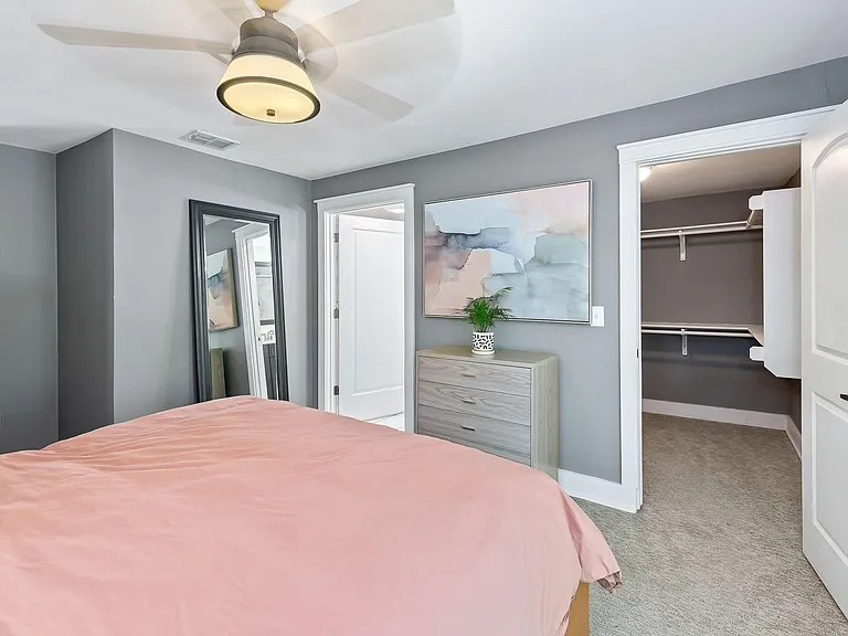 2404 Oak Crest Ave — Photo 16