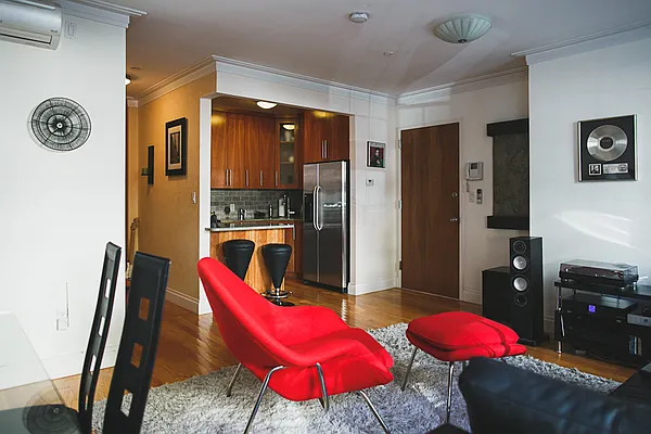 Sold by Belvedere Bridge Realty, LLC | media 30