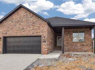 730 Harbison St, Bentonville, AR 72713