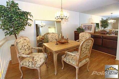 4th image of 4327 Whitsett Ave