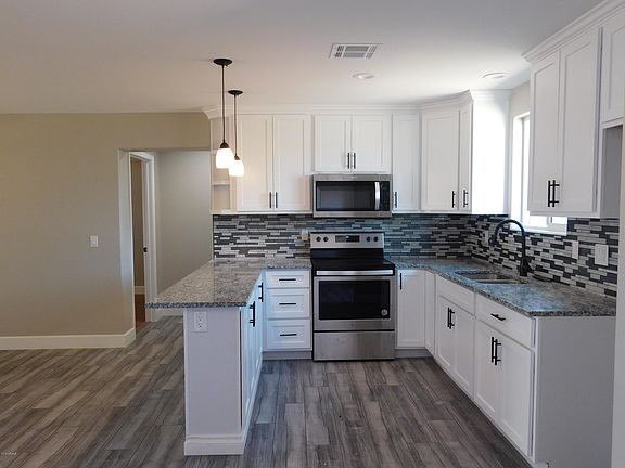 5th image of 3208 W San Miguel Ave