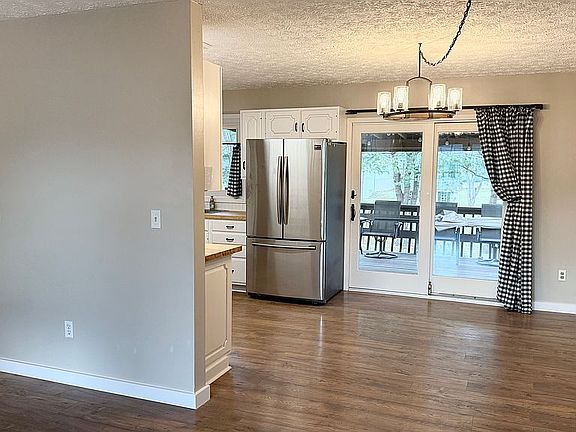 4th image of 13 Mountview Rd E