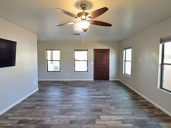5th image of 1108 E 10th St #1