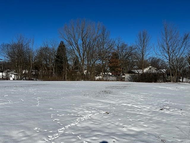 2nd image of 0 Lenox Ave