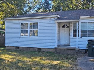 111 N Holly St, Sallisaw, OK 74955