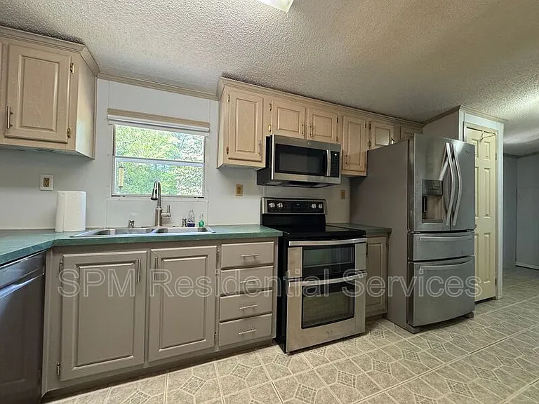 792 Wildwood Cir — Photo 8