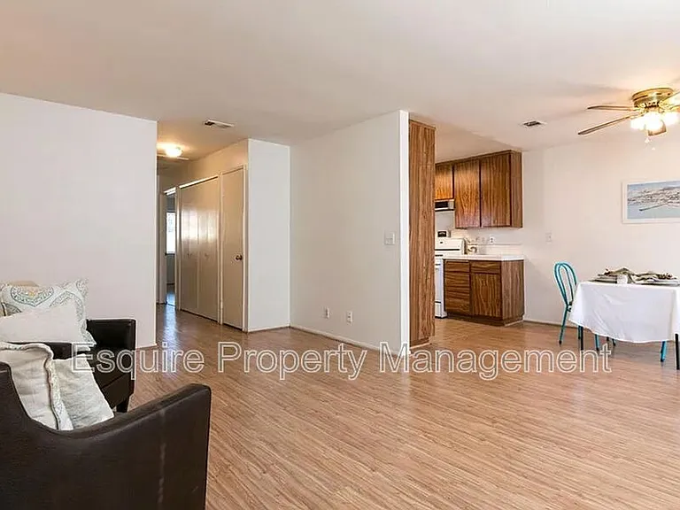 6727 Wordsworth Way — Photo 4