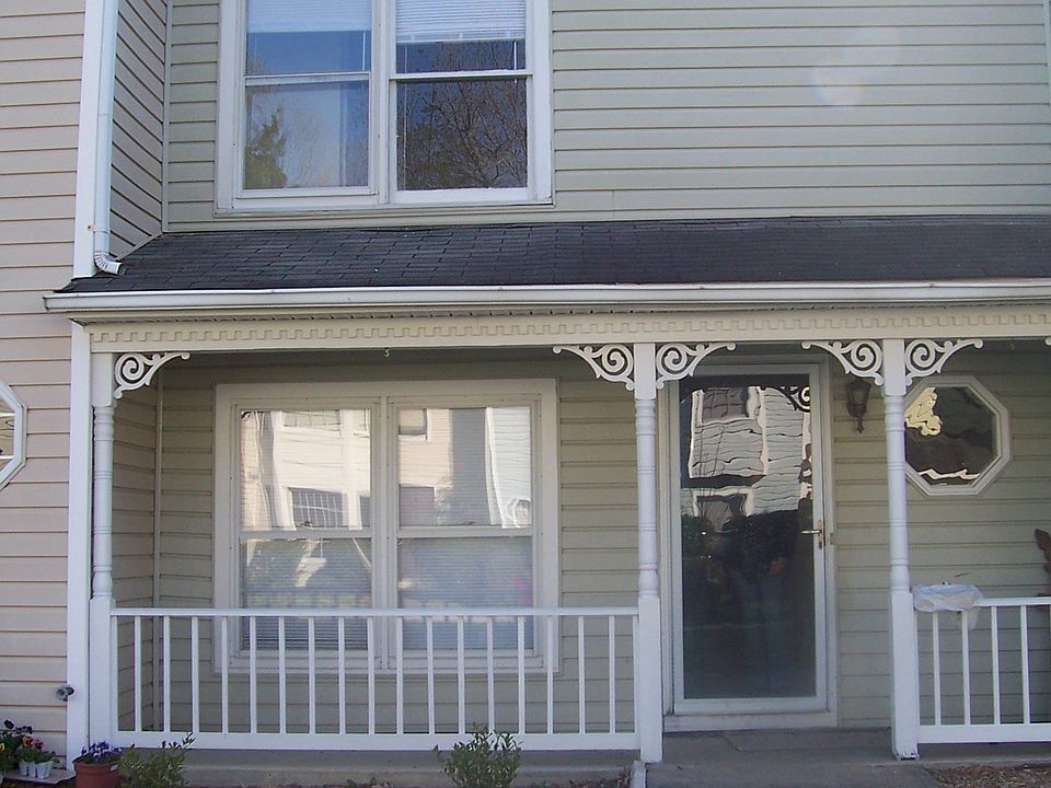 1st image of 231 Susan Constant Dr
