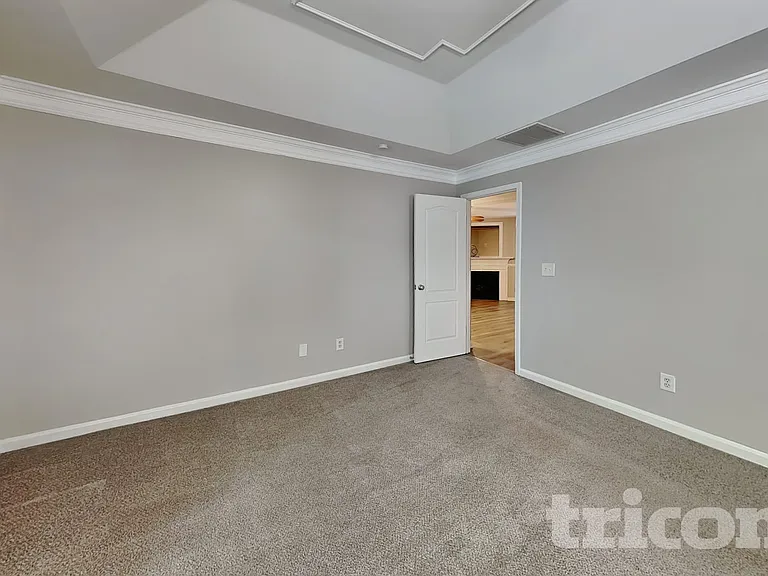 1219 Falls Creek Ct — Photo 8
