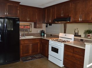 1320 Hemlock Ave, Anderson, CA 96007