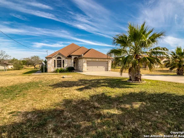 17220 Herman J Ln, Atascosa, TX 78002