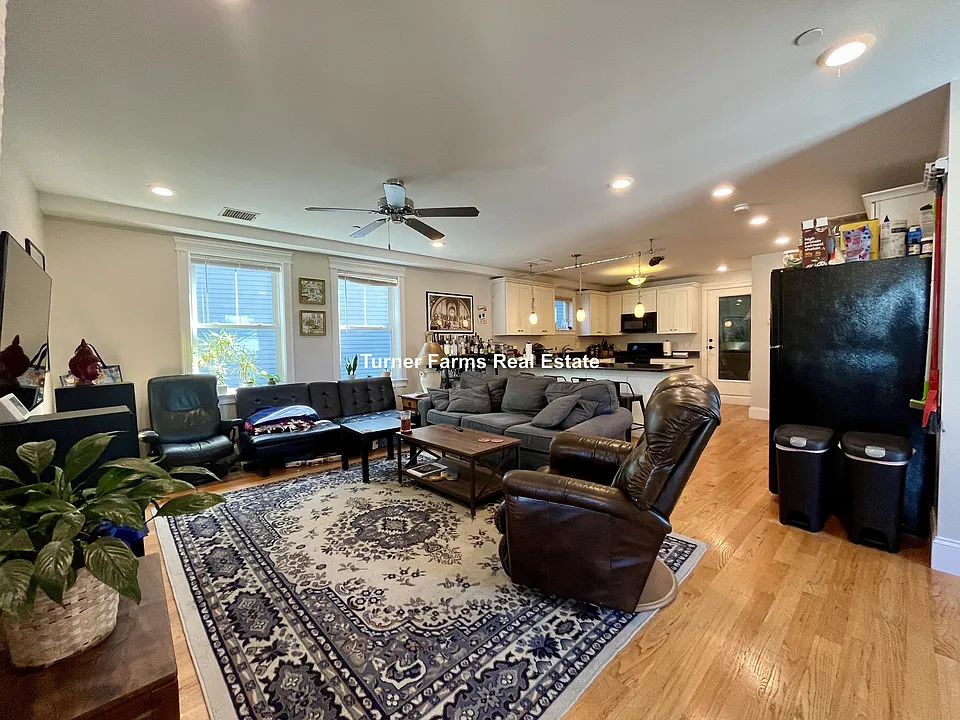 14 Fern St #14A