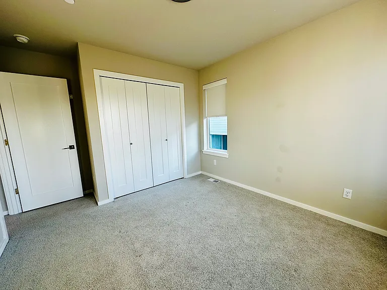 2nd floor - Bedroom 2