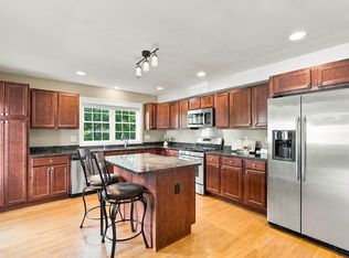 4 Paul Revere Path #4, Hopkinton, MA 01748