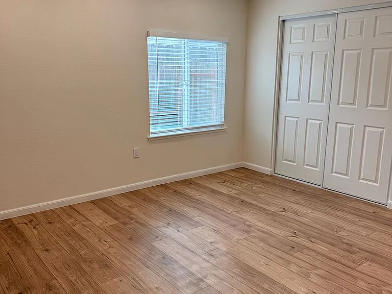 306 England Ave — Photo 6