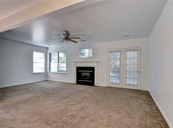 4th image of 135 Creekstone Dr