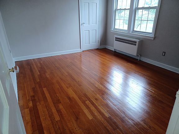 2nd image of 190 Millburn Ave APT D4