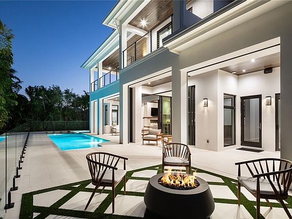 5th image of 3636 Crayton RD