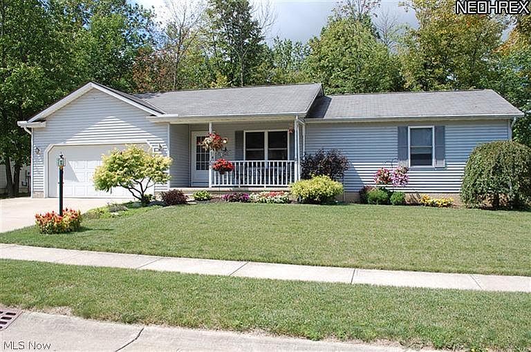 1st image of 280 Horseshoe Dr W