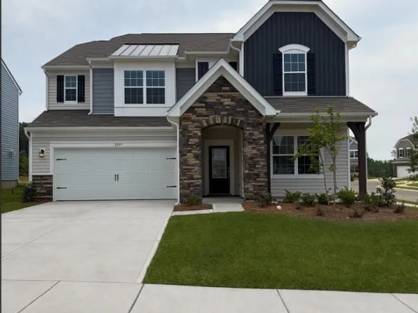 2099 Morning Gold Dr, Maiden, NC 28650