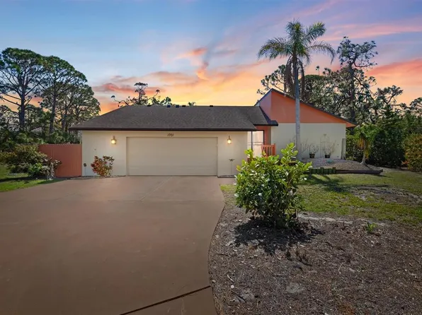 1701 Overbrook Rd, Englewood, FL 34223