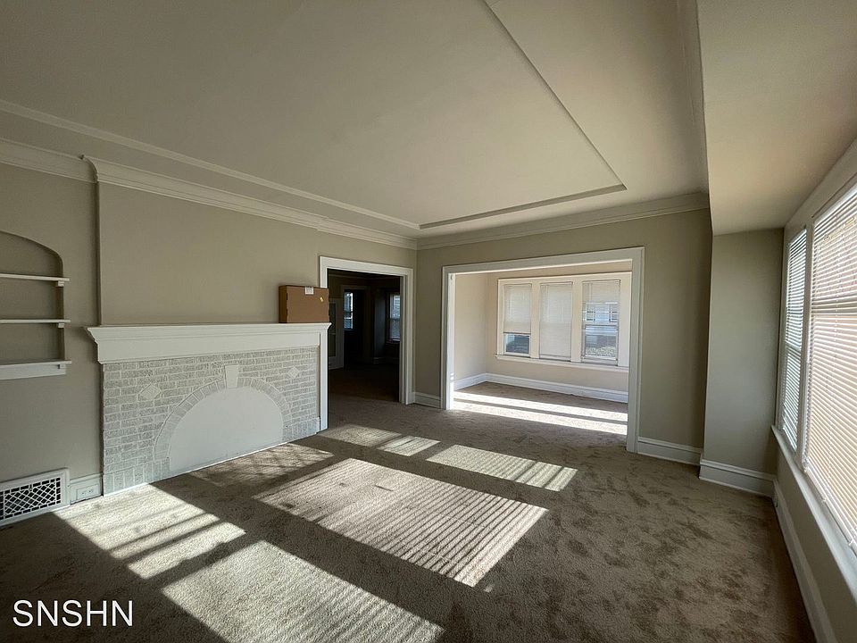2nd image of 2902 N 39th St #12085900