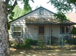 312 Engle Ave, Molalla, OR 97038